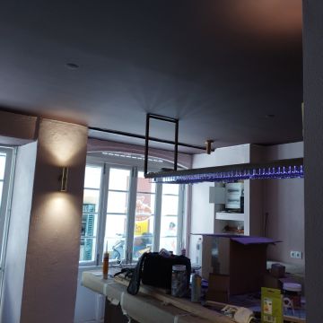 Anowar Molla - Lisboa - Hardwood Floor Refinishing