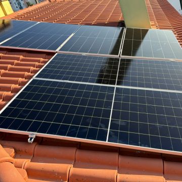 Leandro Oliveira - Barreiro - Instalação de Painel Solar