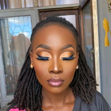 Rosa Olinda - Odivelas - Cabeleireiros e Maquilhadores