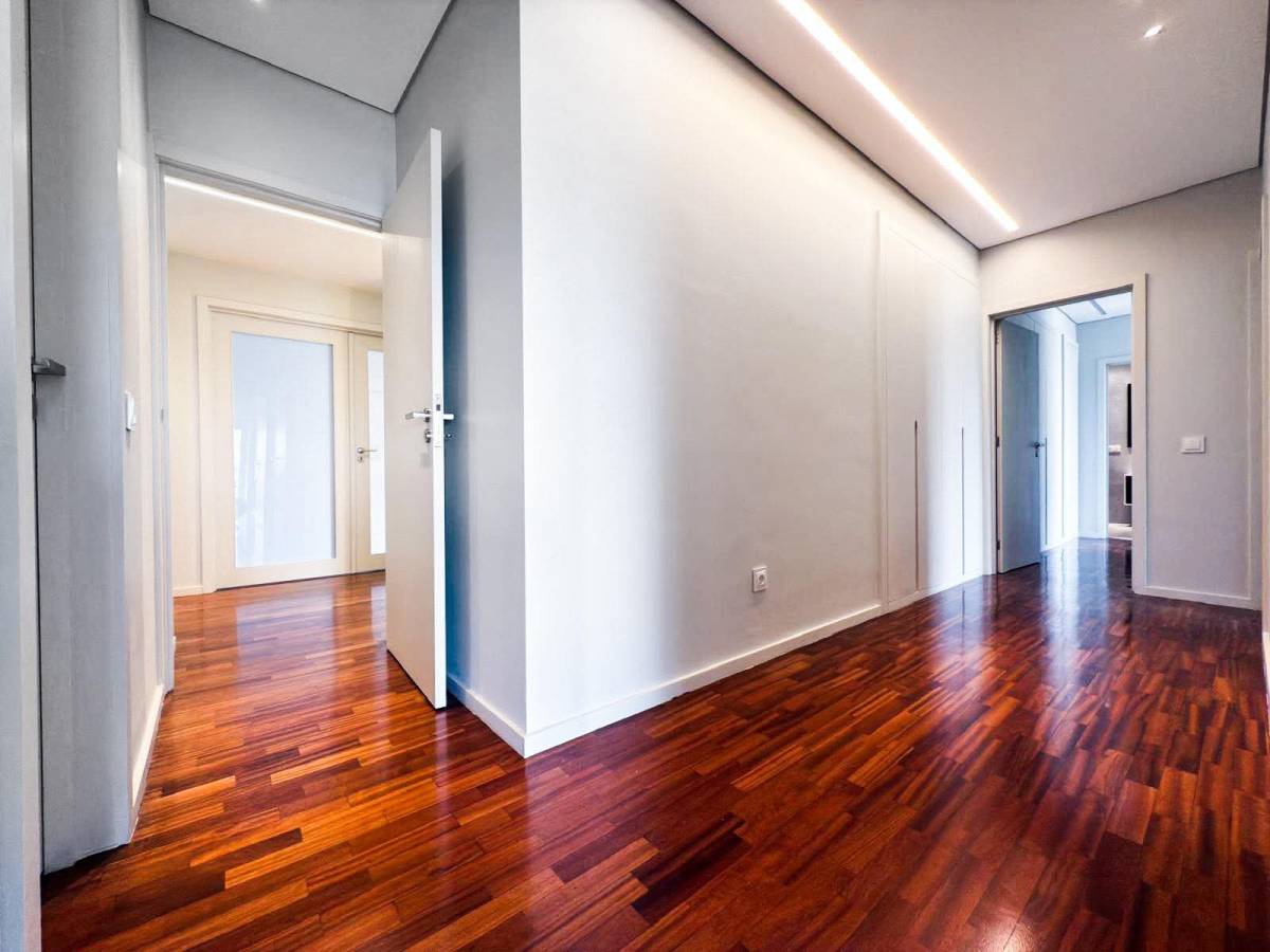 Renova Construtora - Valongo - Innenwand einbauen