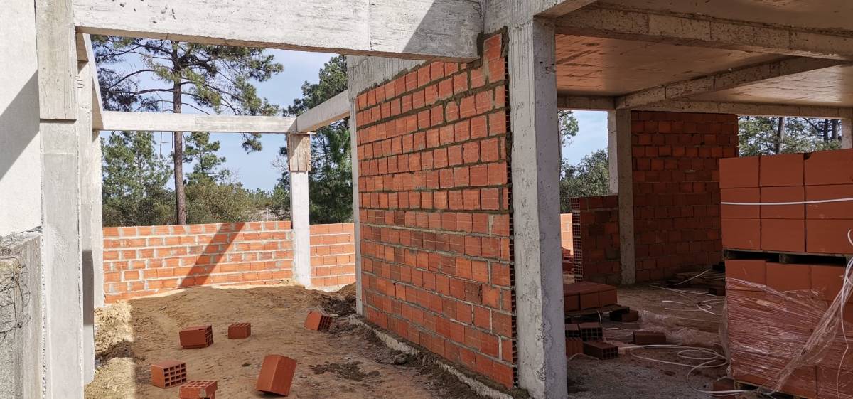 Kiluange Fernandes - Moita - Construção de Casa Nova