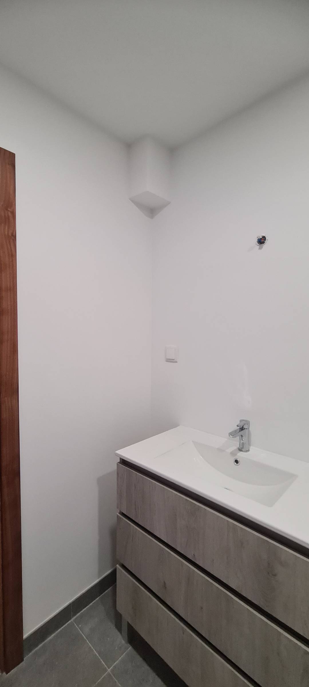 M&N Remodelações em Geral - Faro - Instalação de Pavimento em Betão