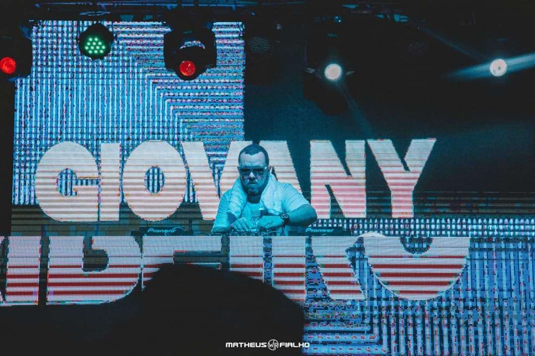 DJ Giovany Ribeiro - Vila Nova de Gaia - DJ para Festa Juvenil