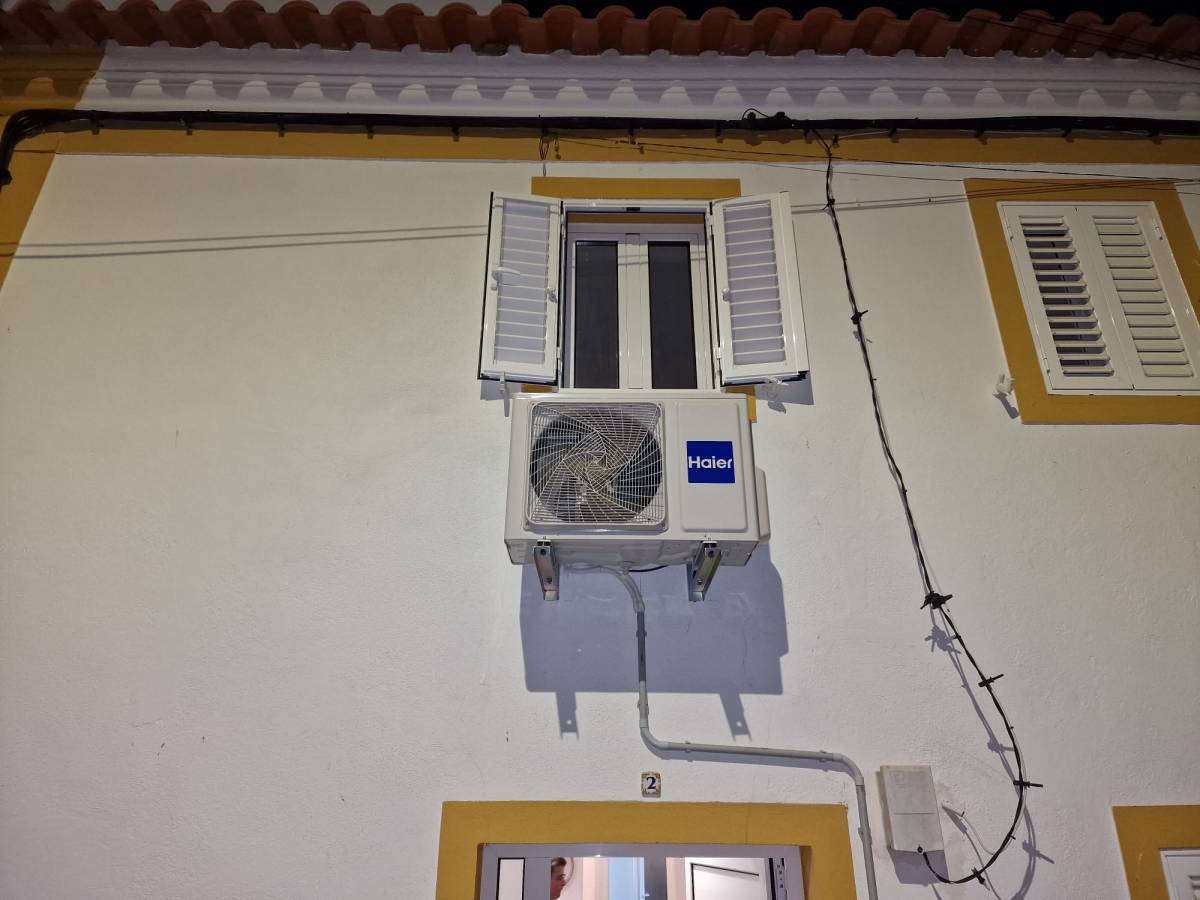 Mjclimatizacão - Torres Vedras - Zentrale Klimaanlage reparieren