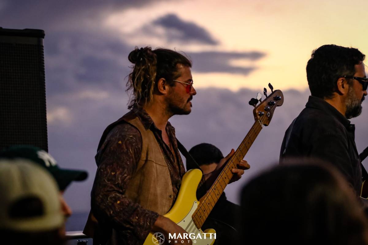 Saric Tosar - Cascais - Aulas de Guitarra Baixo