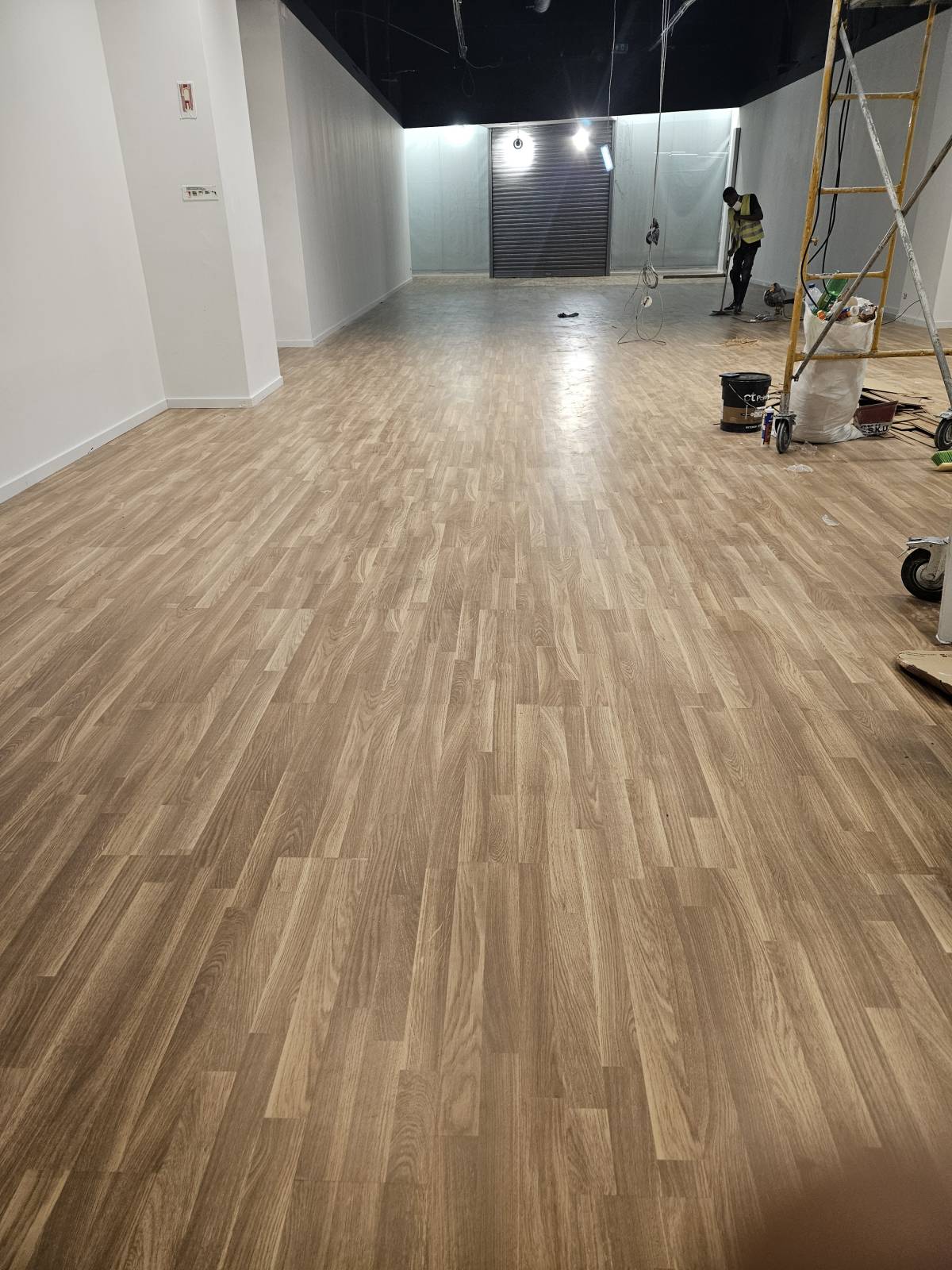 Casa do pai Remodelações - Sintra - Revestimento de Pavimento