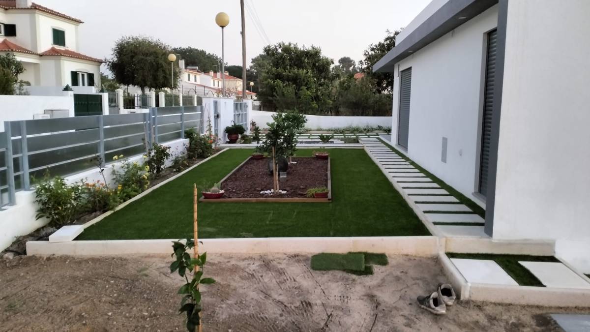 Plenitude Remodelações - Setúbal - Colocação de Rodapés