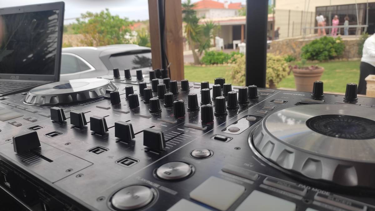 Djslowcoast - Cascais - Organização de Festa de Chá Revelação