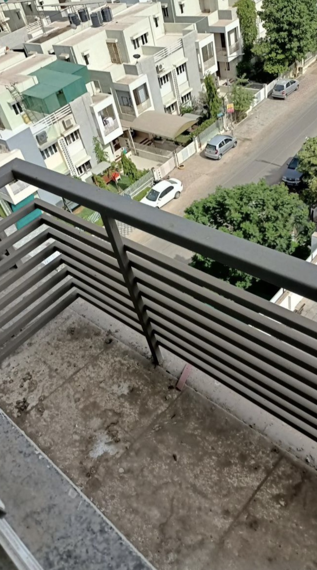 Adalberto - Alenquer - Instalación de la puertas para mascotas