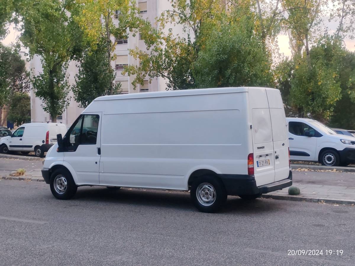 Douglas Cavalari - Sintra - Furniture Moving and Heavy Lifting