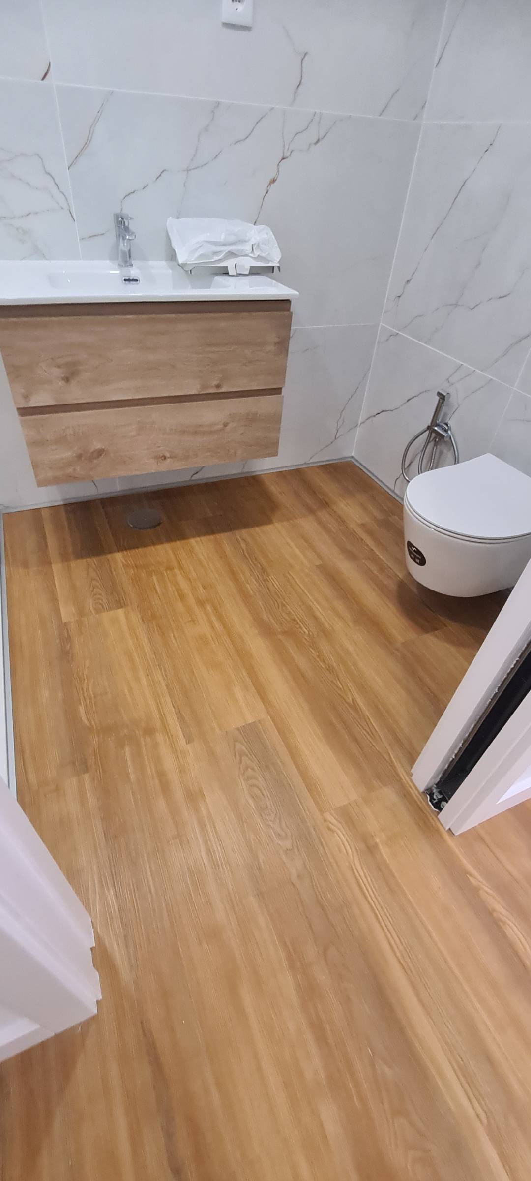 M&N Remodelações em Geral - Faro - Revestimento de Cozinha
