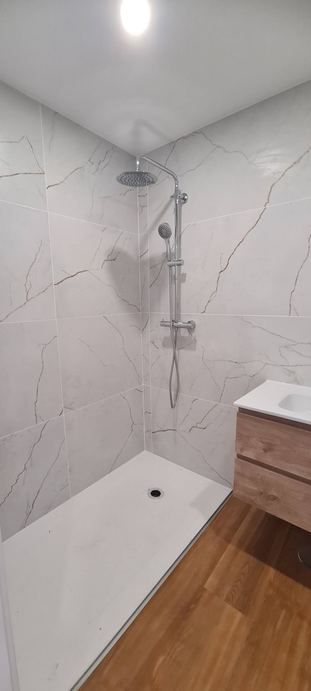 M&N Remodelações em Geral - Faro - Reparação e Texturização de Paredes de Pladur