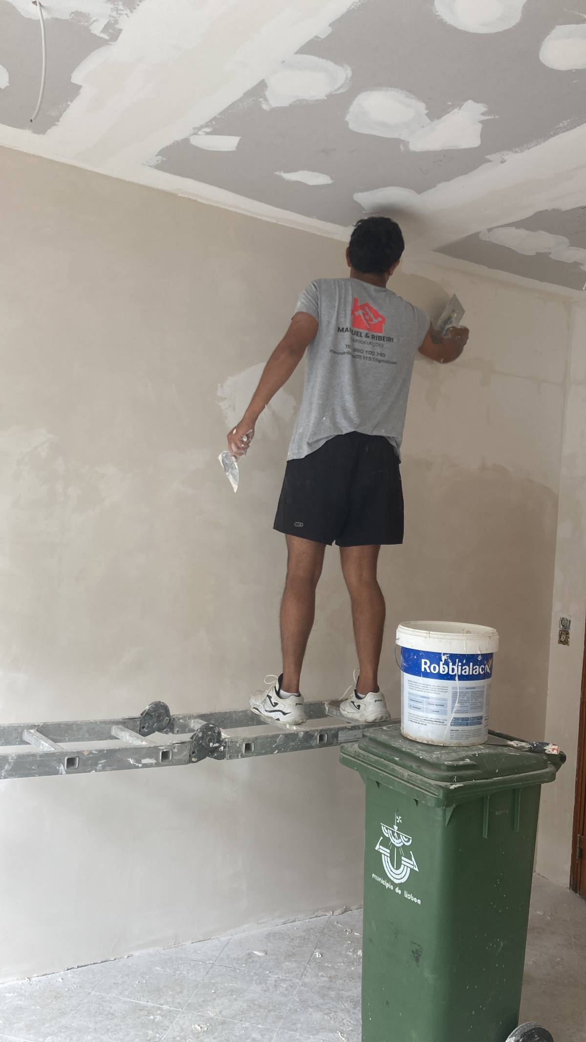 Arthur - Odivelas - Reparação de Corrimão