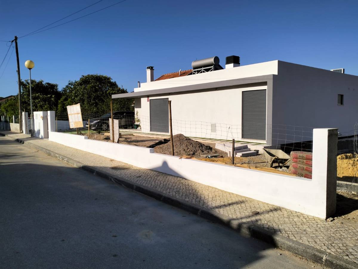 Plenitude Remodelações - Setúbal - Additions and Remodels