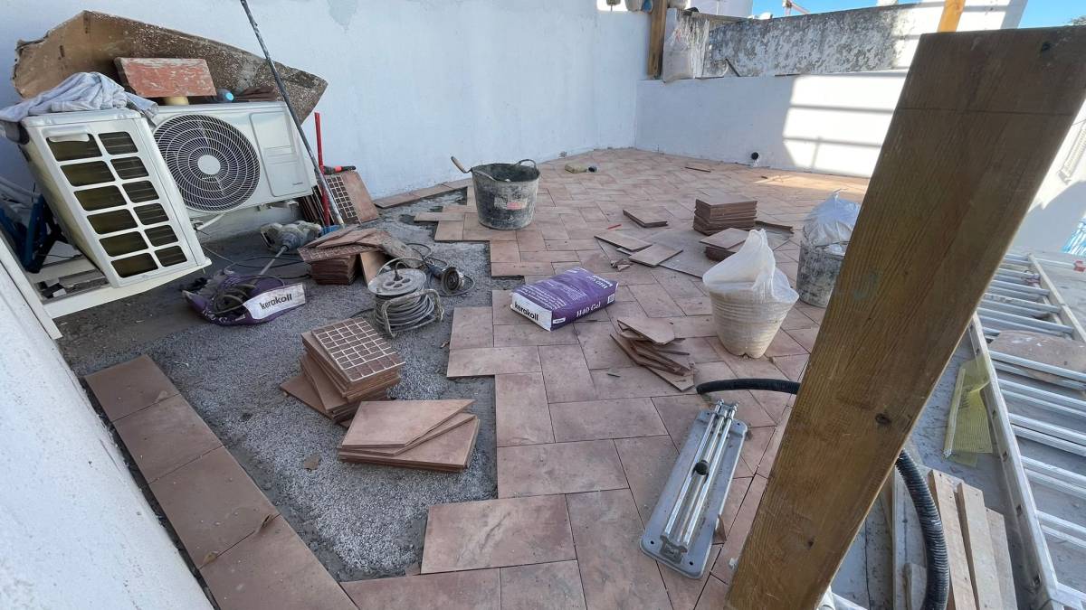 Bruno Bento - Sintra - Roof Cleaning