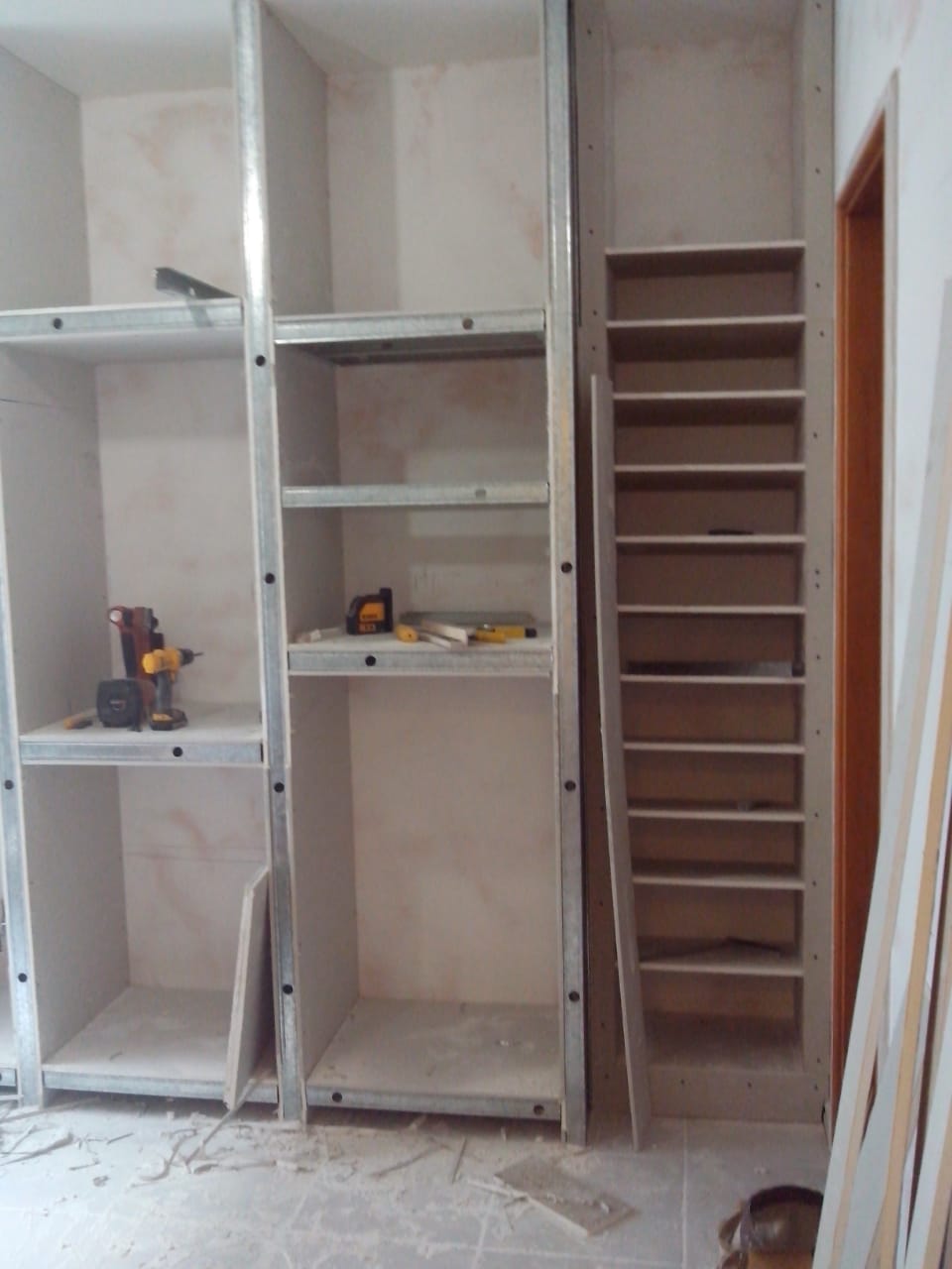 Márcio Martins - Entroncamento - Stone or Tile Flooring Repair or Partial Replacement