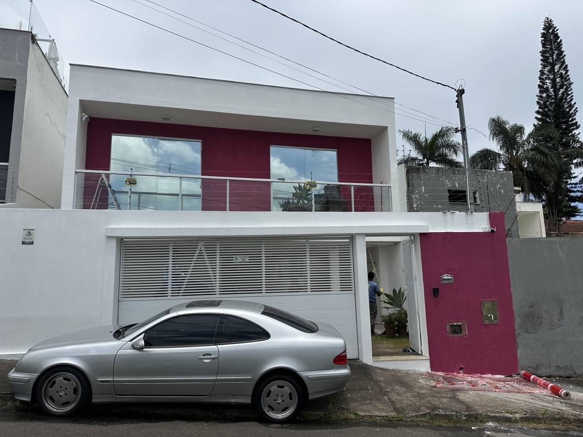 Henrique Martins HR soluções e impermeabilização - Santa Maria da Feira - Reparación de suelos de madera o reemplazo parcial
