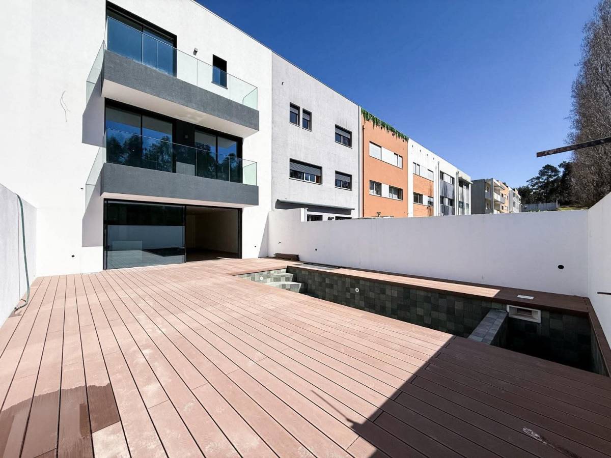 Renova Construtora - Valongo - Ventilator montieren