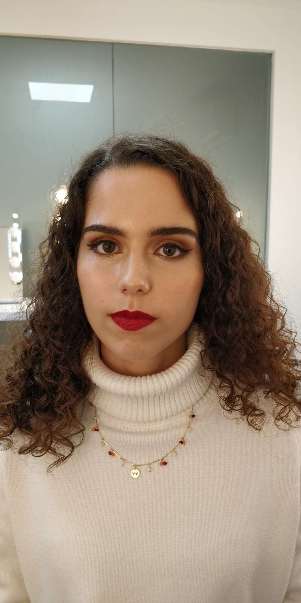 Cláudia Teixeira - Vila Nova de Gaia - Hairdressers and Makeup Artists