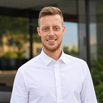Daniel B. - Amadora - Telephone System Services