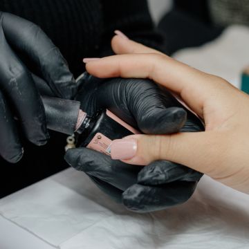 Manicura y pedicura (para mujeres) - Valentina Bolivar - Deià