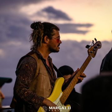 Saric Tosar - Cascais - Aulas de Guitarra Baixo