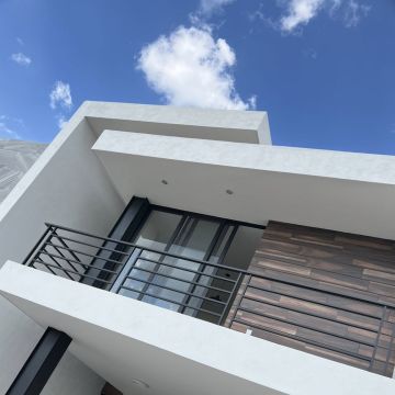 Adalberto - Alenquer - Cerrajería y puertas
