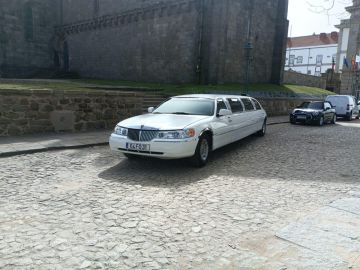 LIMOPRINCE - Barcelos - Bus and Car Rental