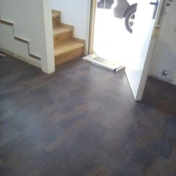 Unikfloor... - Vila Nova de Gaia - Reparação ou Substituição de Pavimento Vinílico ou Linóleo