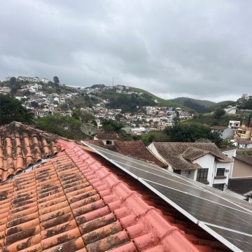 Henrique Martins HR soluções e impermeabilização - Santa Maria da Feira - Reparación de puertas de garaje