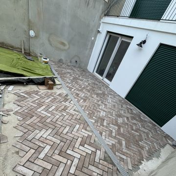 Master Tiler - Oeiras - Hot Tub and Spa Cleaning and Maintenance