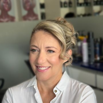Késsy Maciel - Leiria - Hairdressers and Makeup Artists