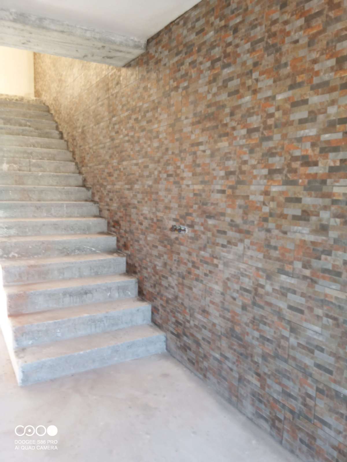 José Lopes Construção Civil - Barcelos - Instalação de Escadas