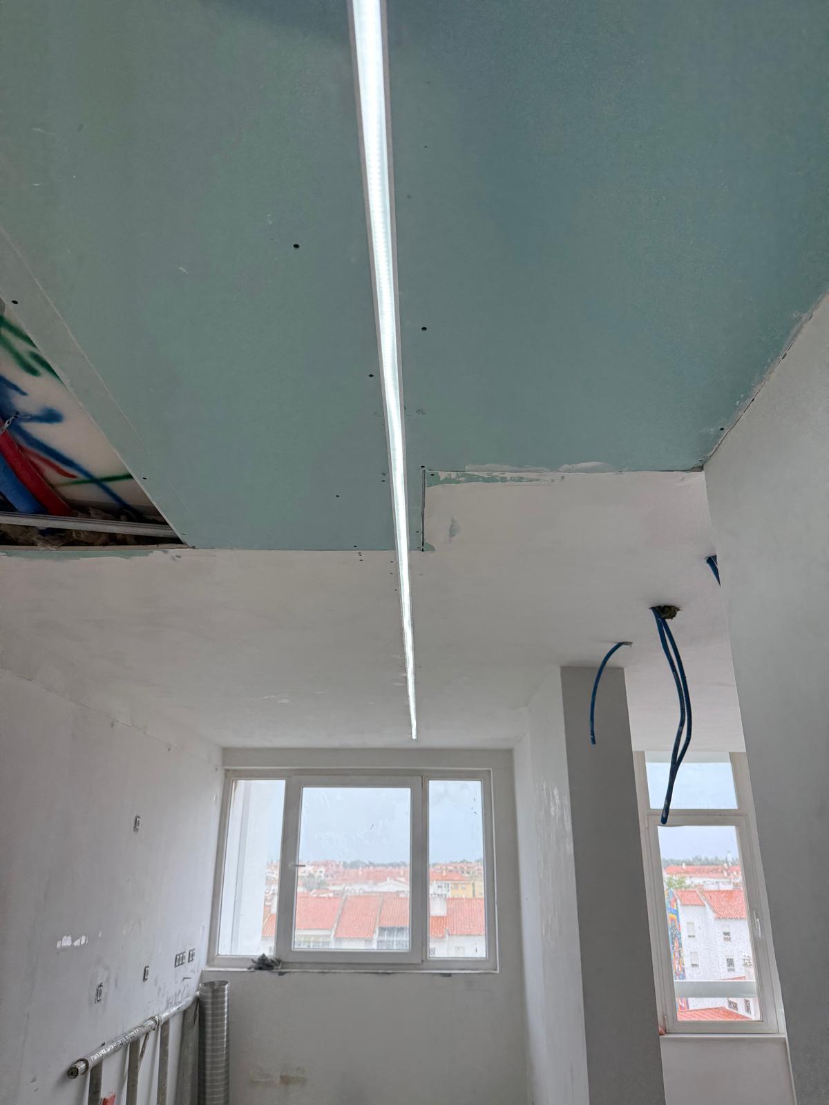 M,R - Lisboa - Limpeza de Propriedade