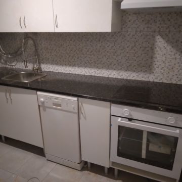 Renovar Remodelações - Sintra - Bodenfliesen verlegen