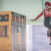 Emanuela Schirripa - Sátão - Espetáculo de Circo