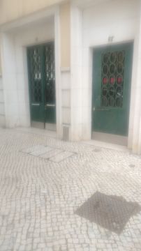 M,R - Lisboa - Instalação de Lâmpada