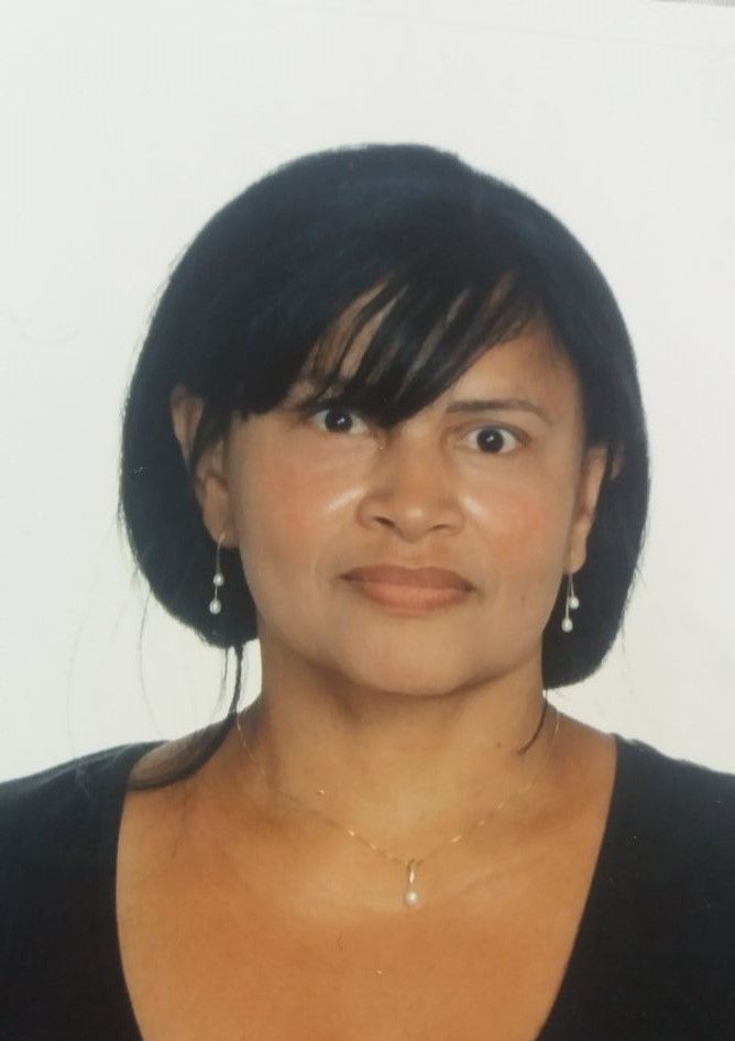Valdirene Ribeiro - Barreiro - Limpeza de Espaço Comercial