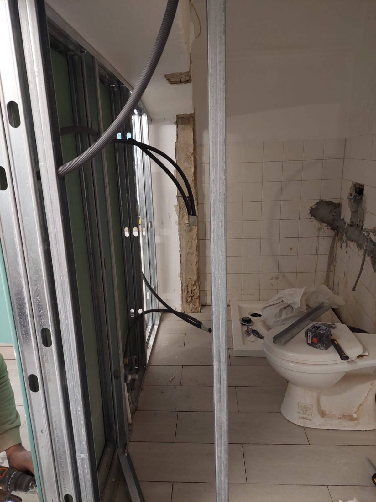 FAST WISE Lda - Sintra - Bathroom Remodel