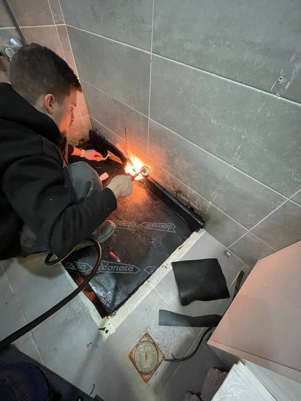 RemodelaPrime - RIBEIRO & UDNO, LDA - Lisboa - Rohrleitungen im Außenbereich reparieren oder warten