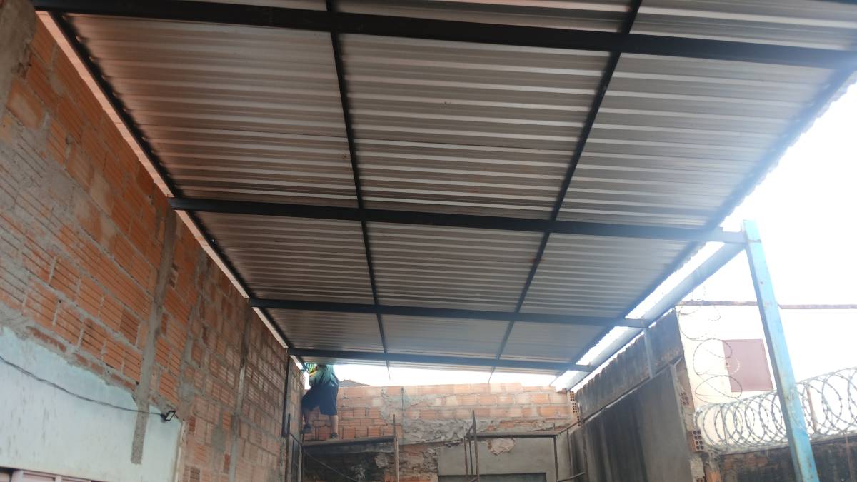 Flserralheria - Leiria - Instalación o reemplazo de la puerta del garaje