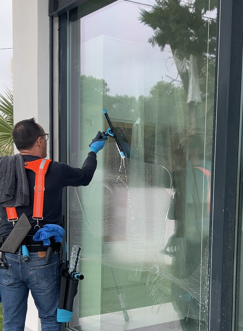 Limpezas Exteriores - Cascais - Commercial Cleaning