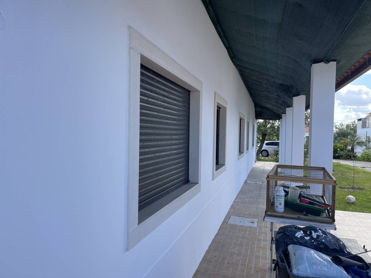 SAF  PINTURAS - Almada - Toitures et couvertures