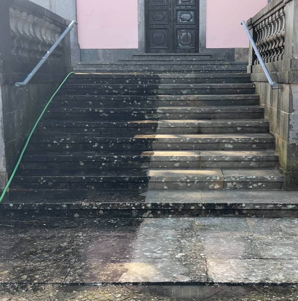 Limpezas Exteriores - Cascais - Roof Cleaning