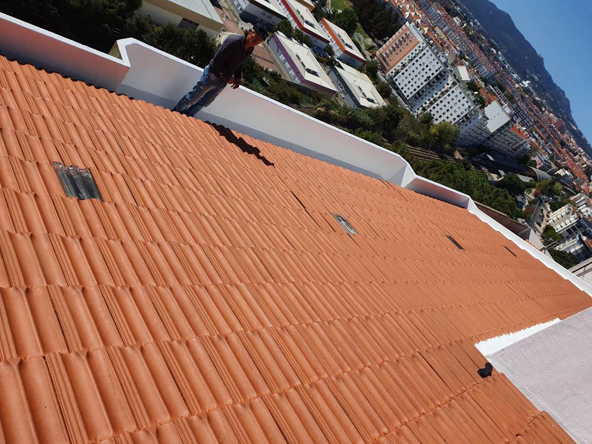 CONSTRUMELO REMODELAÇÕES - Sintra - Vinyl or Linoleum Repair or Partial Replacement