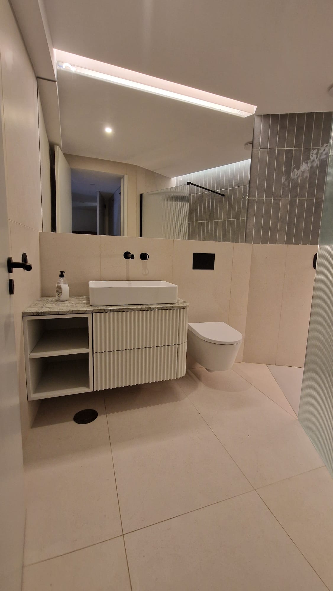 MM Global - Vila Nova de Gaia - Interior Wall Addition