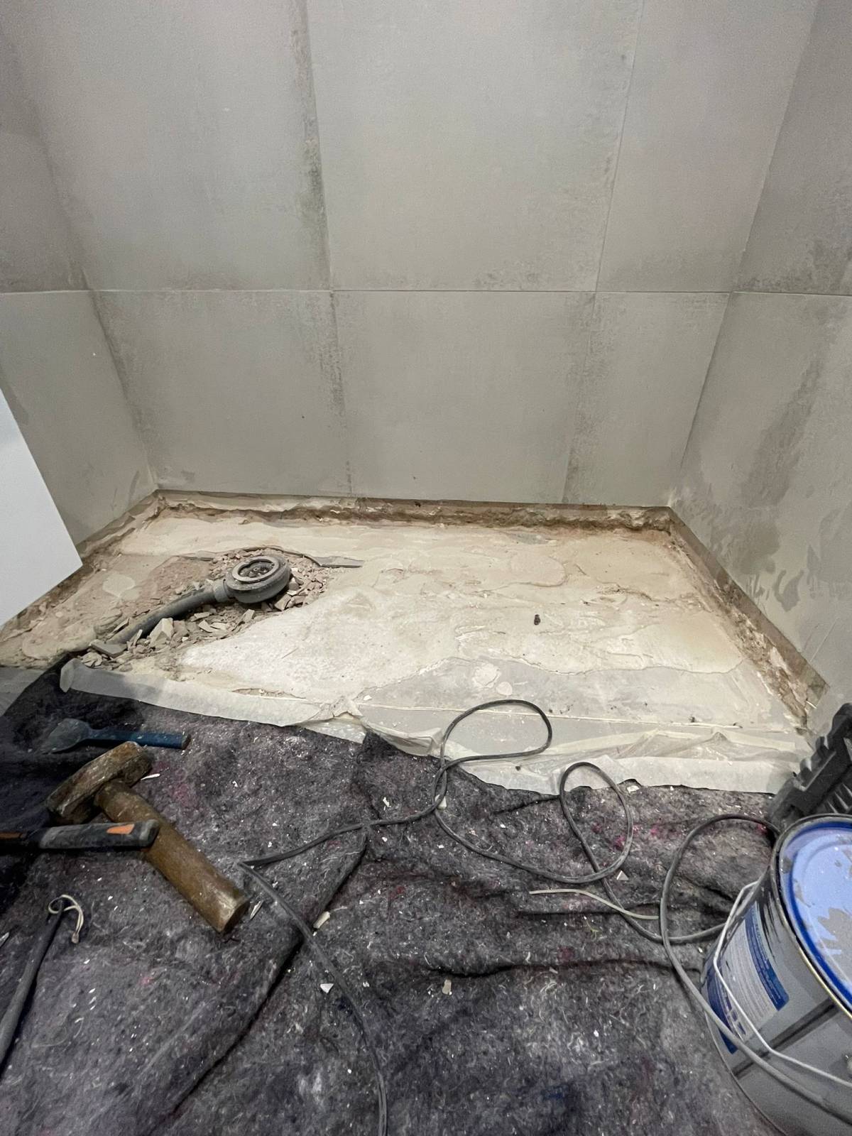 RemodelaPrime - RIBEIRO & UDNO, LDA - Lisboa - Abwassersystem installieren