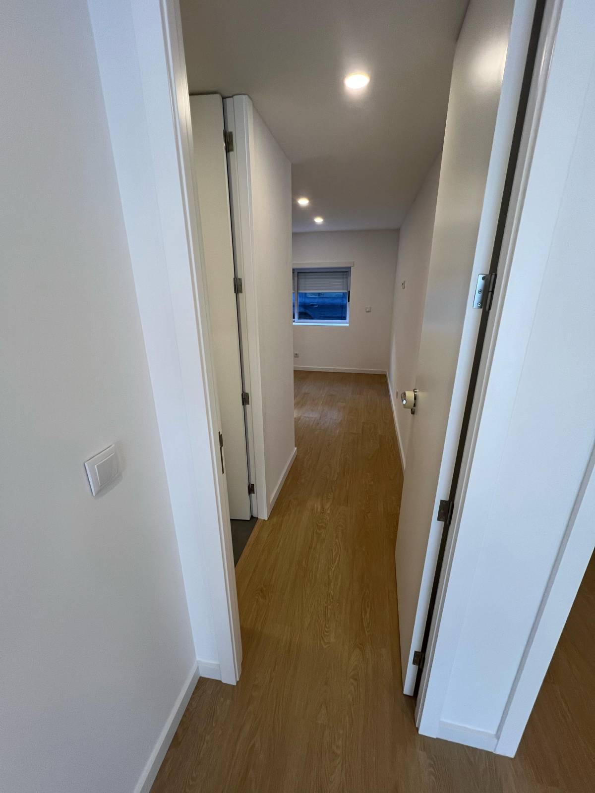MM Global - Vila Nova de Gaia - Wooden Door Repair