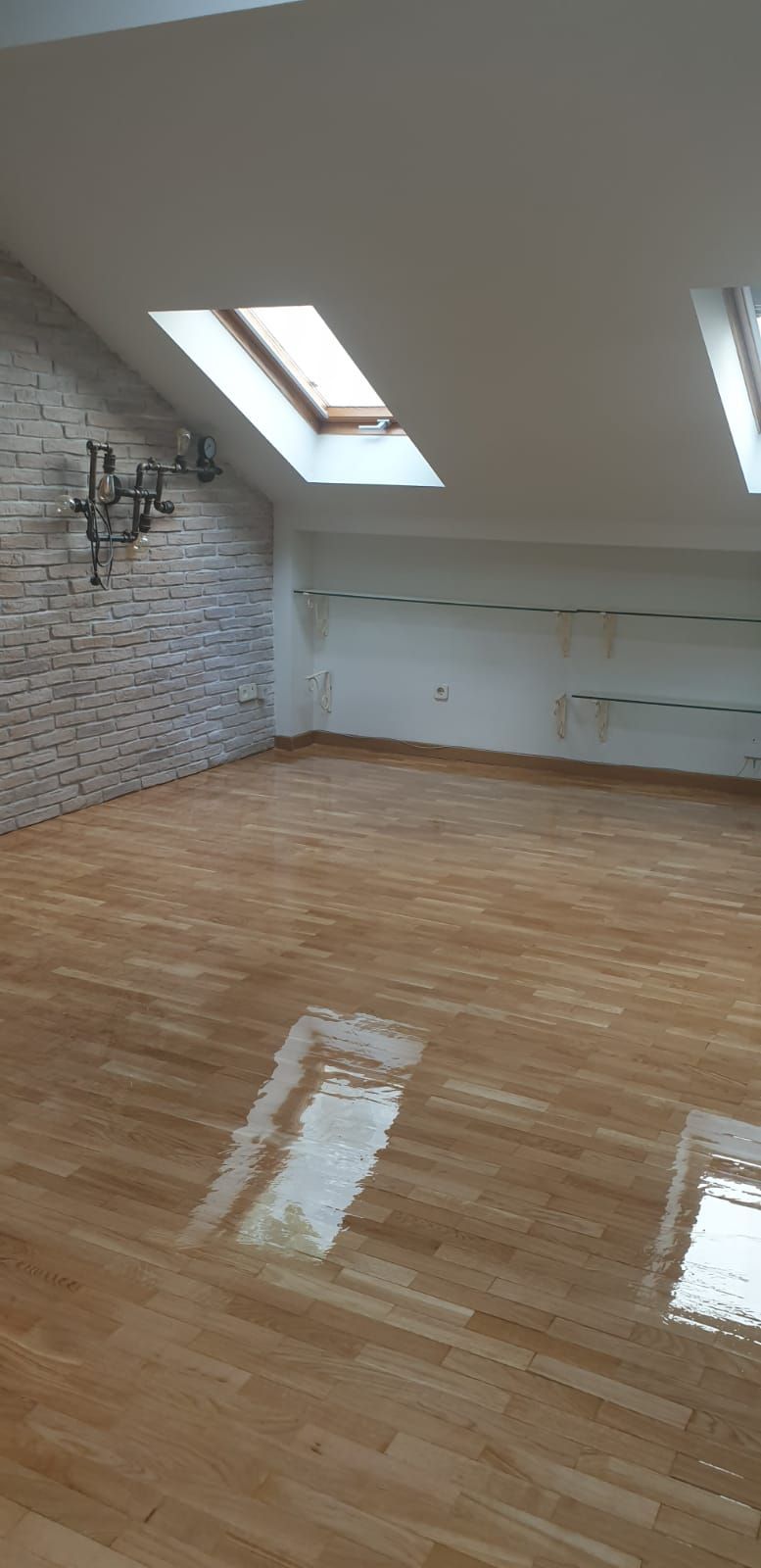 HT Servicos - Porto - Hardwood Floor Installation