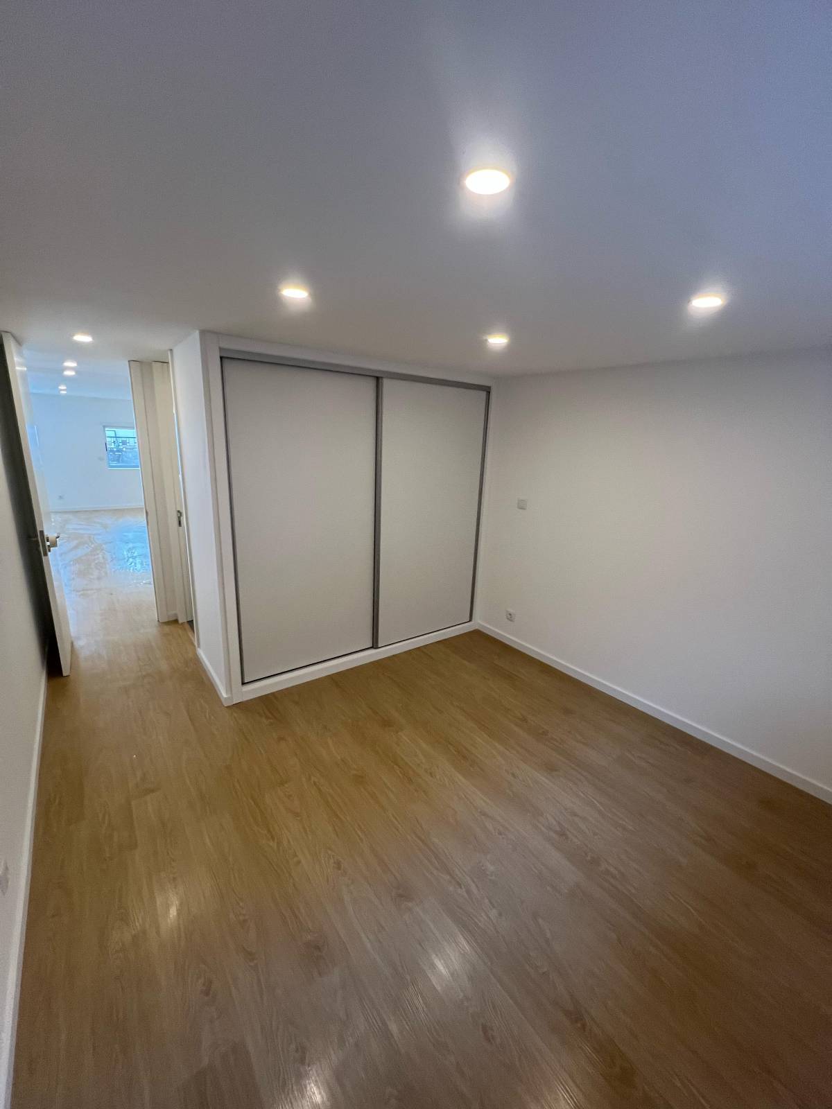 MM Global - Vila Nova de Gaia - Cabinet Refacing